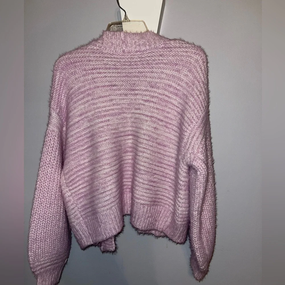 Akemi + Kin sweater - Picture 2 of 5